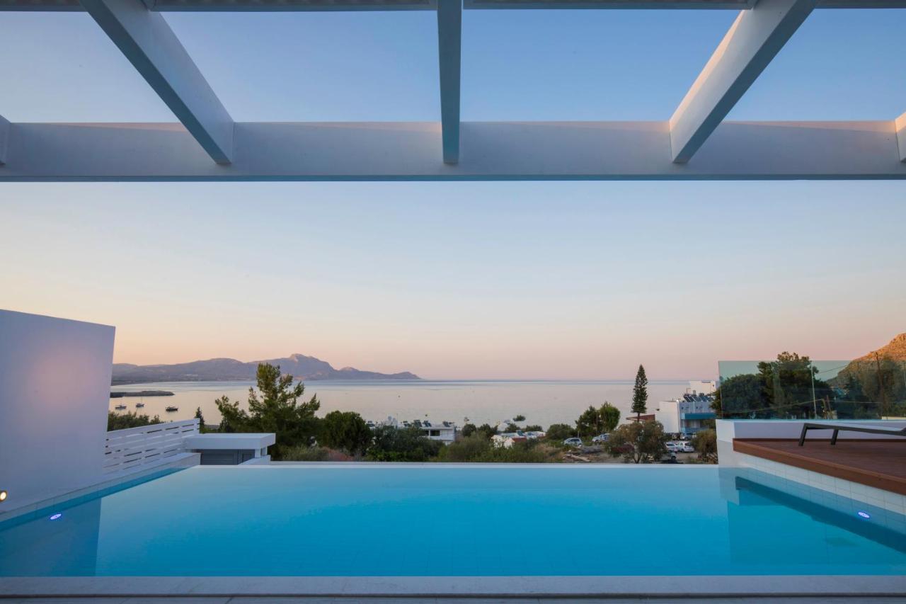Crystal With Swimming Pool In Villaer